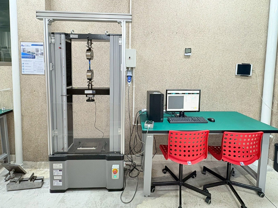 เครื่องทดสอบแรงอเนกประสงค์ (Universal Testing Machine)