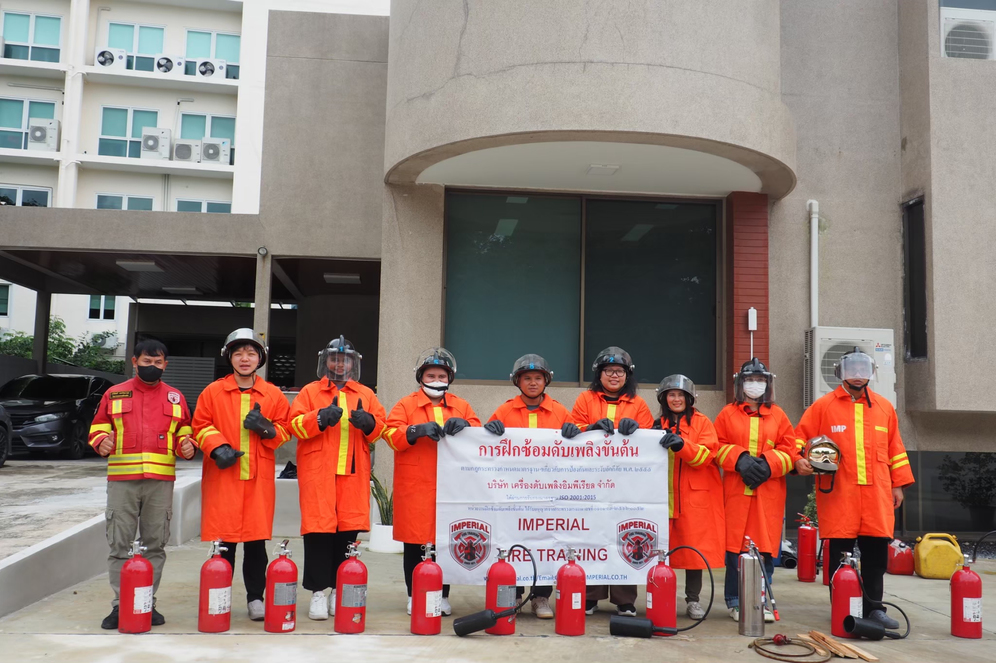 โครงการการอบรมดับเพลิงขั้นต้น โดยวิทยากรจาก IMPERIAL FIRE TRAINING ณ มูลนิธิเอสทีเอฟ